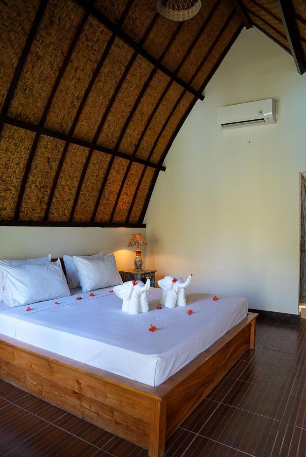 Capacabana Gili Apartment Gili Air Bagian luar foto